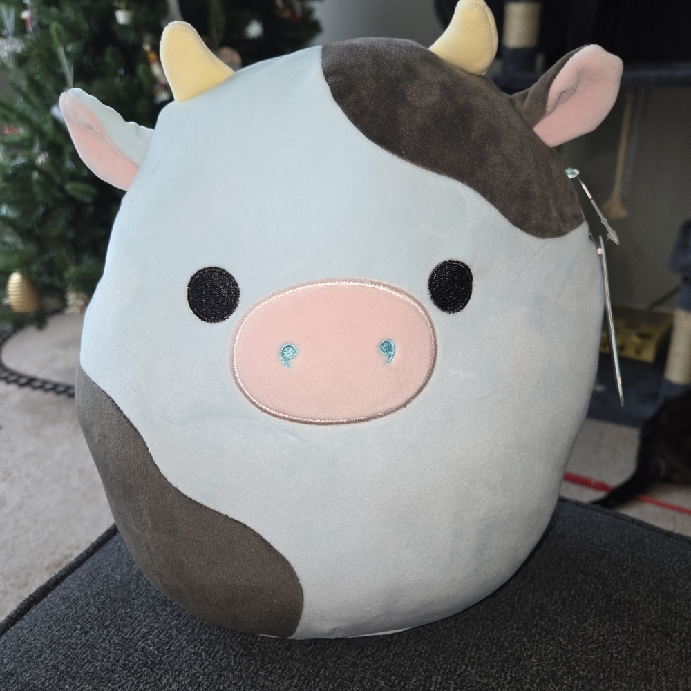 Cillian the Cow Squishmallow